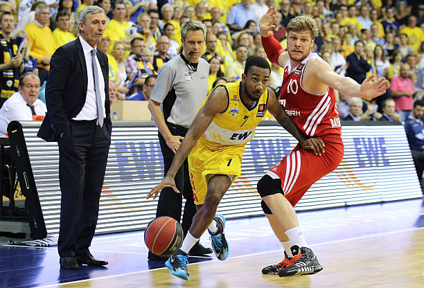 的纳瓦罗 的纳瓦罗