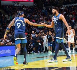 正处在寻找 正处在寻找